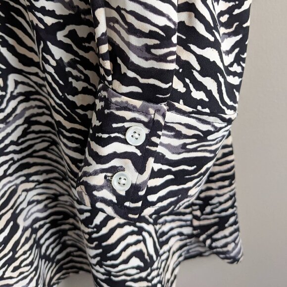 Zebra Print blouse - Picture 10 of 10